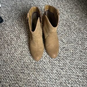 American Eagle Outfitters Cognac Suede Western Ankle Booties